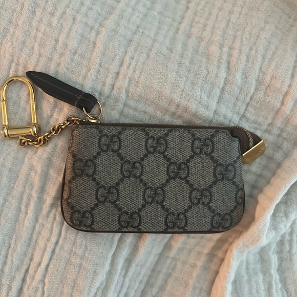 Gucci Monogram Key Card Holder - Picture 1 of 4